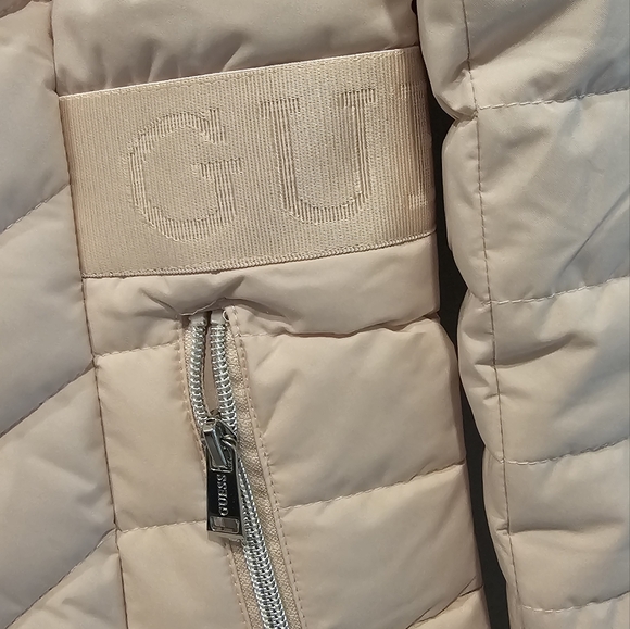 Guess Blush Pink Puffer Jacket Only Wear Once - Picture 4 of 6